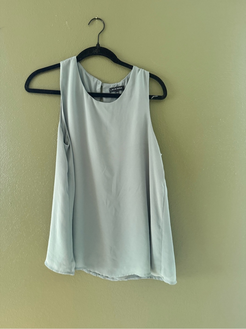 Pleione Light Green Sleeveless Tank